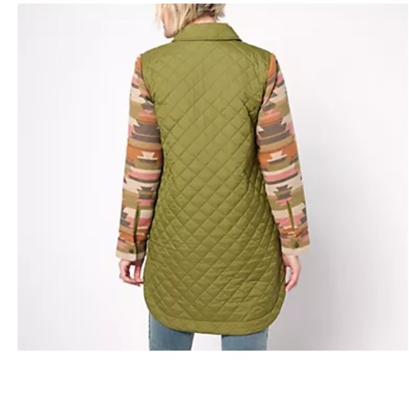 Canyon Retreat Southwest Jacquard Sleeve Quilted Jacket Size Large - Picture 2 of 8
